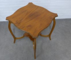 Edwardian mahogany occasional table, 61 x 69cm.