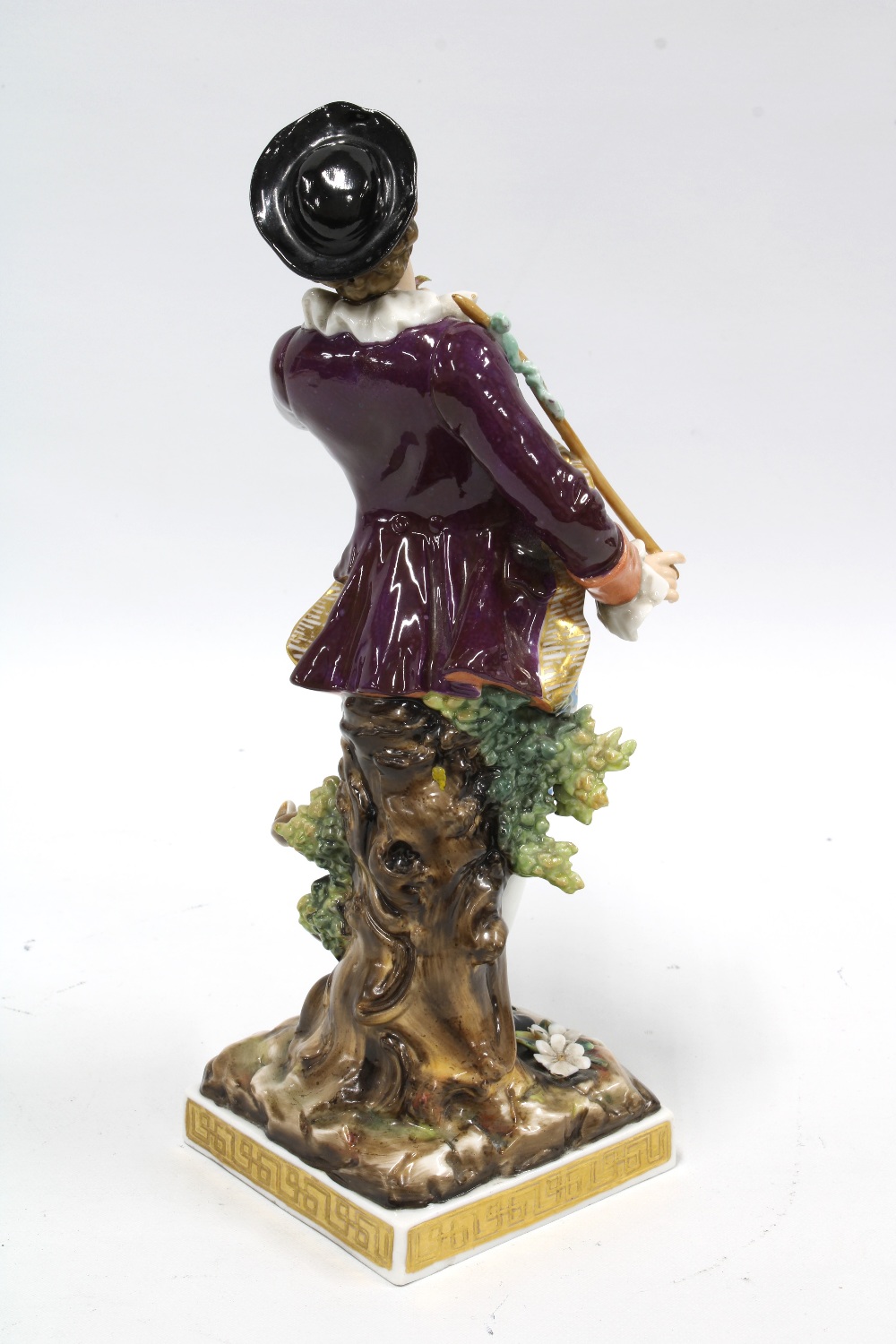 19th century Volkstedt porcelain figure of a Gallant Gent, wearing a puce jacket and floral - Bild 2 aus 3