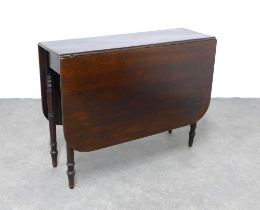 Mahogany drop leaf table on ring turned legs, (open 124 x 70 x 90cm)