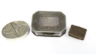 Victorian silver vinaigrette, Birmingham 1851 together with two silver boxes stamped 925 (3)