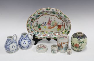 Chinese famille verte dish, 30cm long and a Chinese porcelain jar and cover, two small blue and