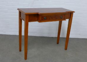 Cherrywood breakfront consol hall table, 90 x 76 x 40cm.