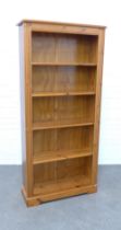 Pine open bookcase, 82 x 179 x 29cm.