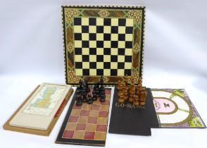 Chess set and board and various boards for vintage games (a lot)