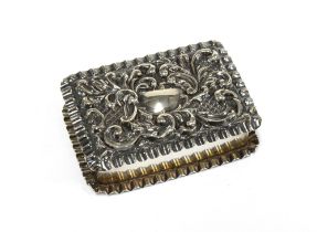 An Edwardian silver snuff box, Birmingham 1907, 5.5cm