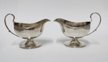 A pair of George V silver sauce boats, Birmingham 1934, 13 x 17cm (2)