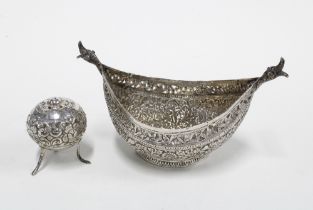 Eastern white metal bowl / vessel of oval form with pierced border and all-over foliate design, 15cm