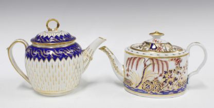 Two early 19th century teapots to include Bloor Derby and another with Imari pattern, (2) (a/f) 25 x