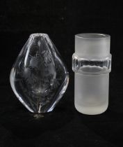 Two Art Glass vases, one signed indistinctly and with etched floral pattern, (2) 12cm.