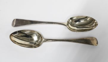 A pair of Georgian silver table spoons, Old English pattern, London 1808, 22cm (2)