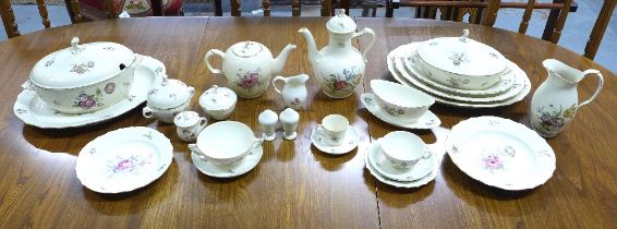 Royal Copenhagen extensive 'Frijsenborg' pattern tea, coffee and dinner service. Twenty Four place