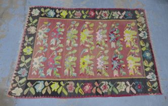 Large floral pattern Kelim rug, 300 x 212cm.,
