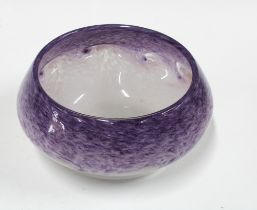 Vasart Scottish art glass bowl, 21 x 10cm.