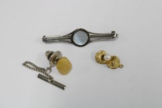 Moonstone brooch and ahardstone stud together with a 9ct gold clasp (3)