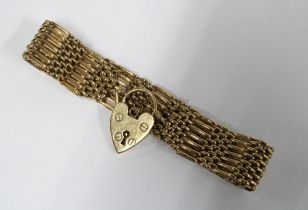 9ct gold gate link bracelet with heart shaped padlock, Sheffield 1978