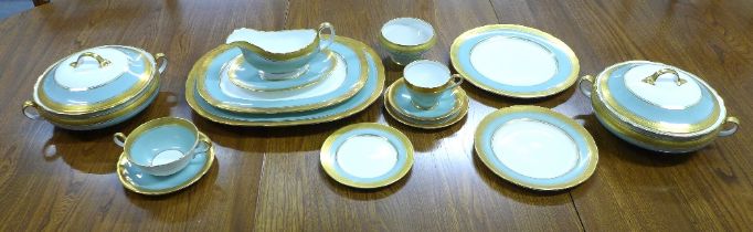 Aynsley Berkeley porcelain dinner service in Nile green, pattern 7364 with matching cups and saucers
