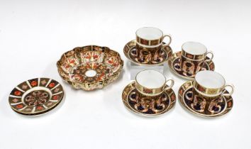 Royal Crown Derby Imari pattern 1128 coffee cans and saucers and an Imari 2826 dish (11)