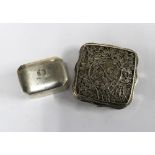 George III silver nutmeg grater by Thomas Wilmore, Birmingham 1801, 3.5cm together with a