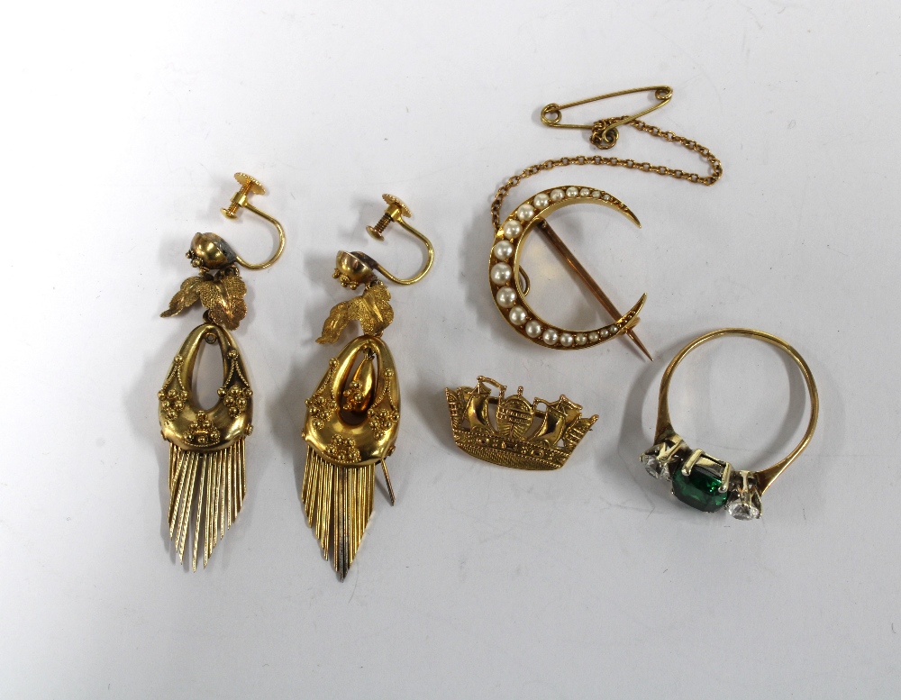 9ct gold coronet brooch, seed pearl crescent brooch, 9ct yellow gold & paste set dress ring and a
