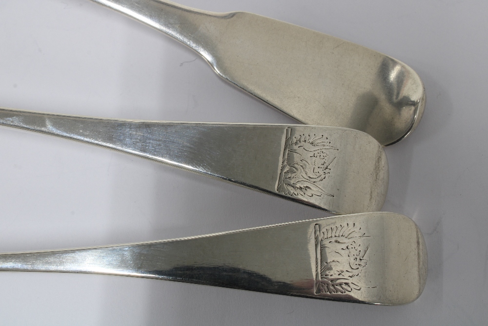A pair of Scottish provincial silver tablespoons, old English pattern, James Gordon Aberdeen - Image 3 of 4