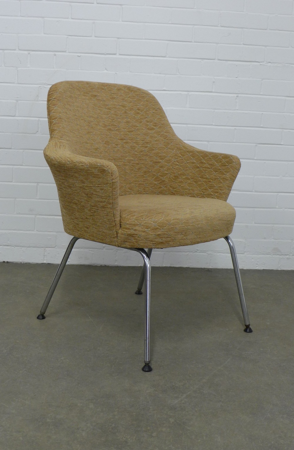 Knoll Saarinen / Eames style armchair on chrome legs, 74 x 84 x 45cm.