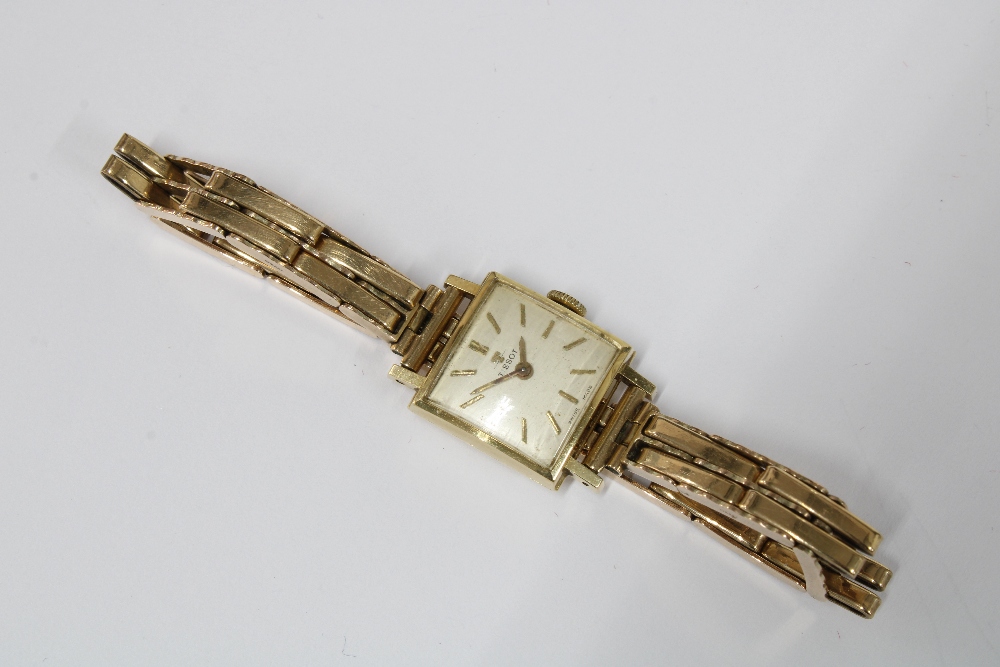 TISSOT, ladies vintage 14ct gold cased wristwatch on a 9ct gold bracelet strap, stamped 375 - Image 2 of 7