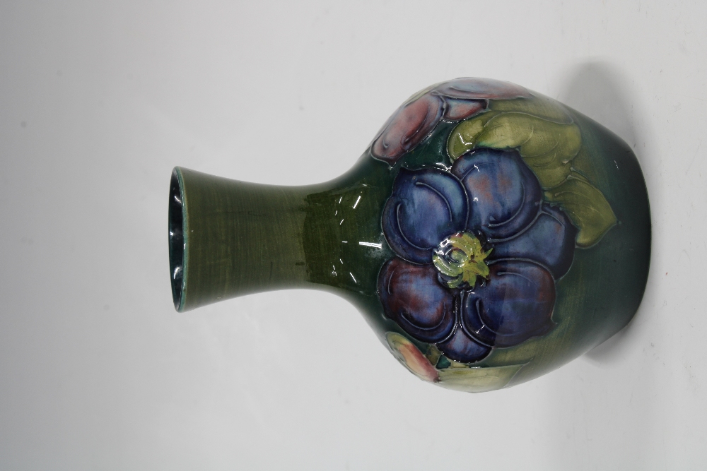Moorcroft clematis pattern vase, Queen Mary paper label to base, 13cm - Image 2 of 3