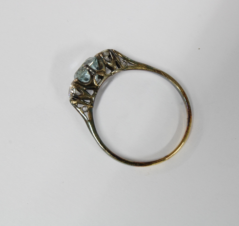 18ct gold three stone diamond and aquamarine ring, stamped 18ct - Image 4 of 4