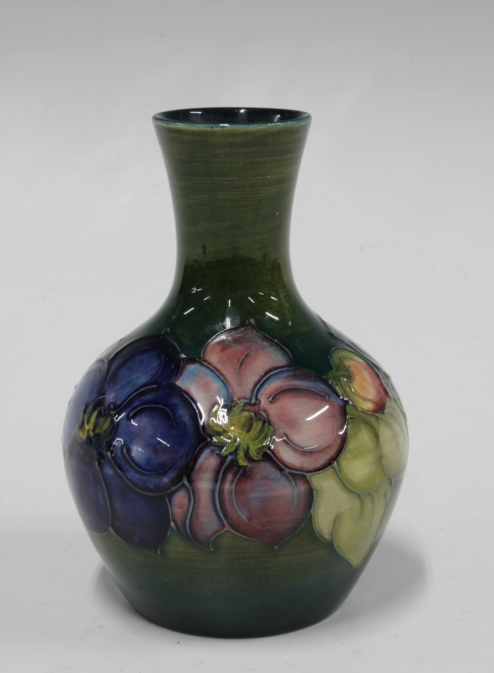 Moorcroft clematis pattern vase, Queen Mary paper label to base, 13cm