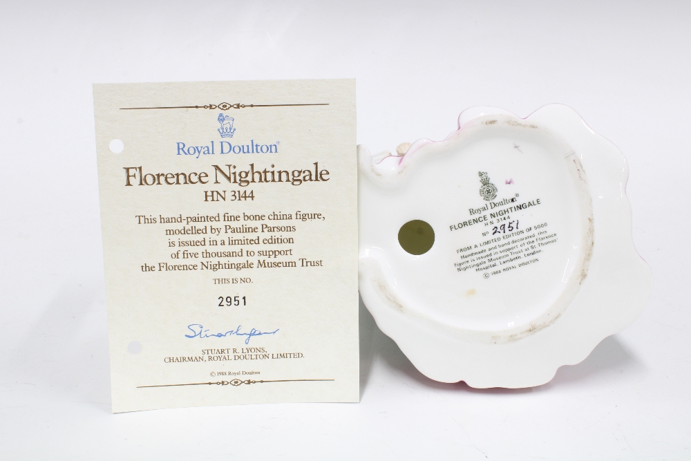 Royal Doulton figure Florence Nightingale HN3144, No. 2951 / 5000, with certificate 21cm - Image 3 of 3