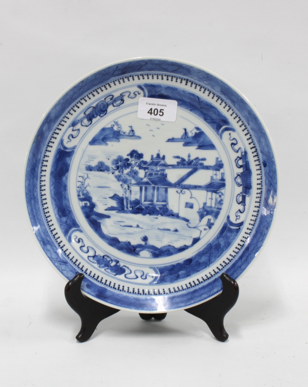 Chinese blue and white plate with pagoda pattern, 25cm