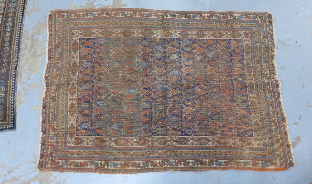 Late 19th / early 20th century Persian rug, 181 x 125cm.