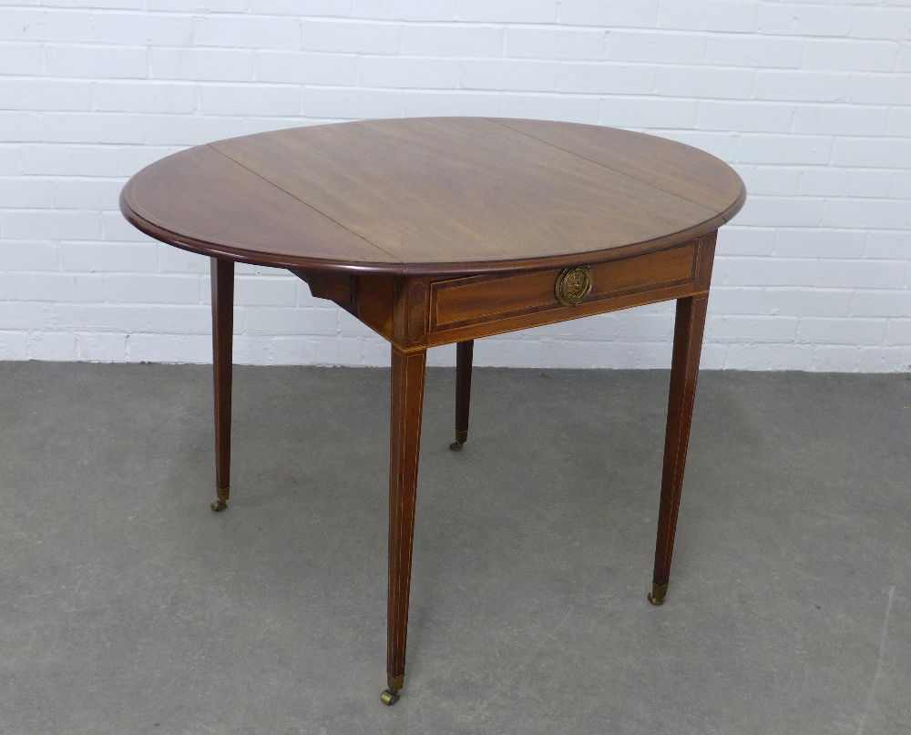 A mahogany and satinwood crossbanded pembroke table of typical design, 108 x 73 x 84cm. - Image 2 of 3