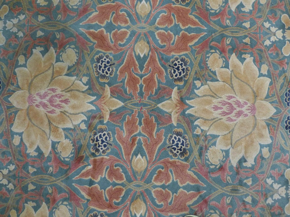 Large floral pattern wool rug, 360 x 274cm. - Image 2 of 5