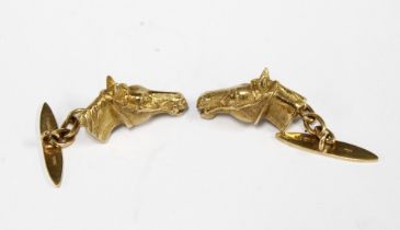 A pair of 9ct gold horse head cufflinks, London 1995 (2)