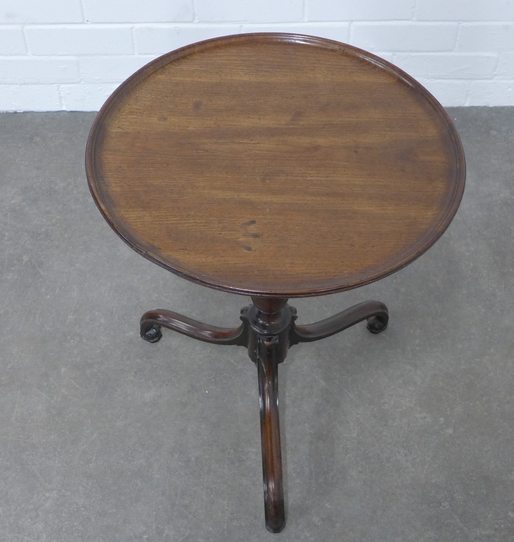 Mahogany tilt top wine table with a circular dished top, on a pedestal base with elegant tripod legs - Image 2 of 4