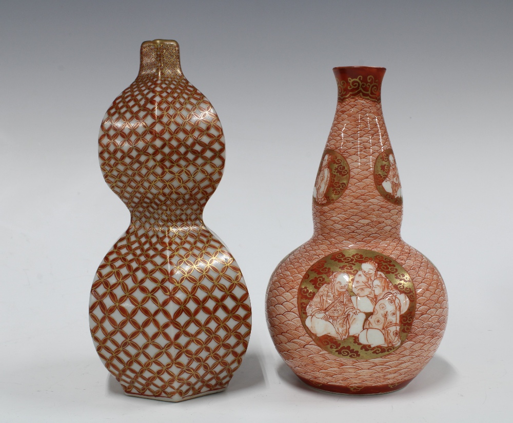 Two Japanese kutani vases to include a double gourd vase with hatched pattern and another with - Image 2 of 3