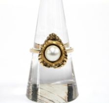 9ct gold pearl dress ring, London 1981