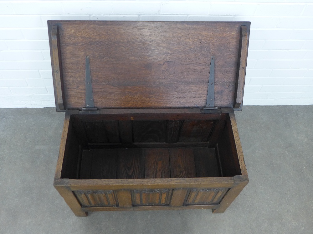 Oak / elm blanket box, hinged top and linen fold carving to front, 92 x 51 x 43cm. - Image 3 of 3