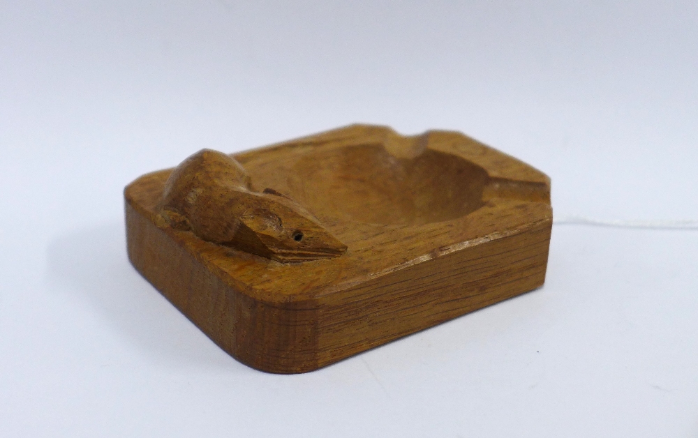 ROBERT 'MOUSEMAN' THOMPSON (1876-1955) oak ashtray, 10cm