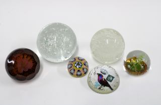 Collection of Caithness and other glass paperweights (5)