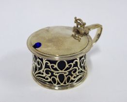 William IV silver mustard, pierced design with blue glass liner, London 1836, 7cm diameter