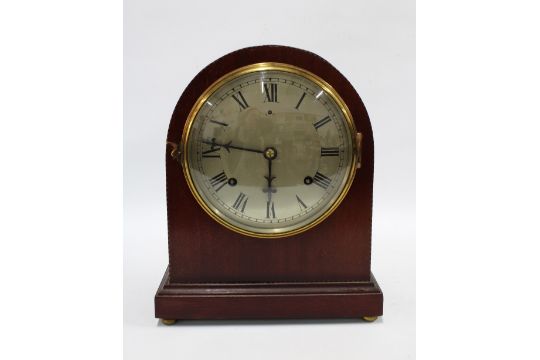 Wm Gilbert Clock Company, mahogany mantel clock, silvered dial and Roman numerals, 30cm - Image 1 of 2