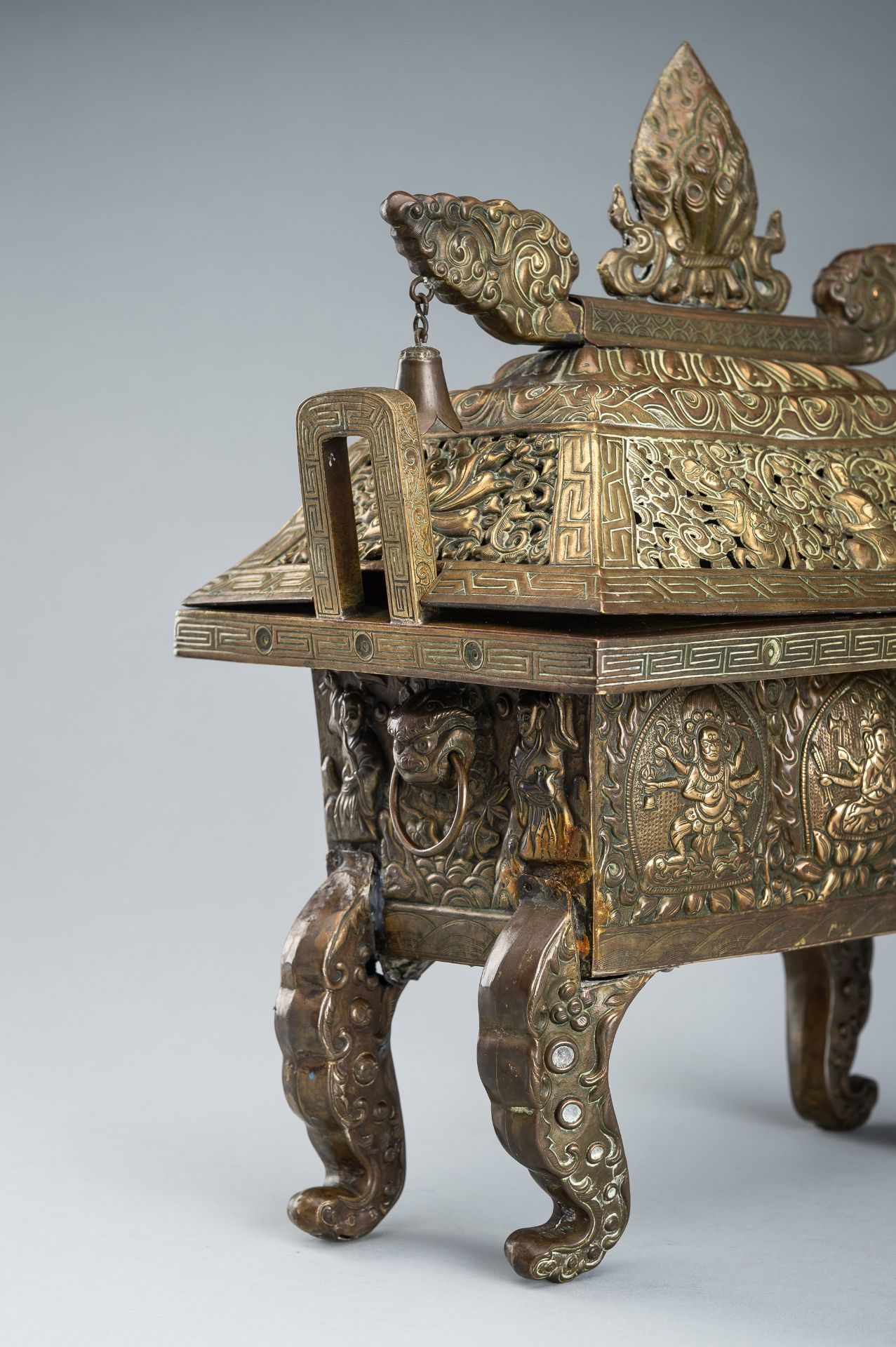A GILT COPPER REPOUSSE CENSER AND RETICULATED COVER, FANGDING, QING DYNASTY - Image 9 of 20