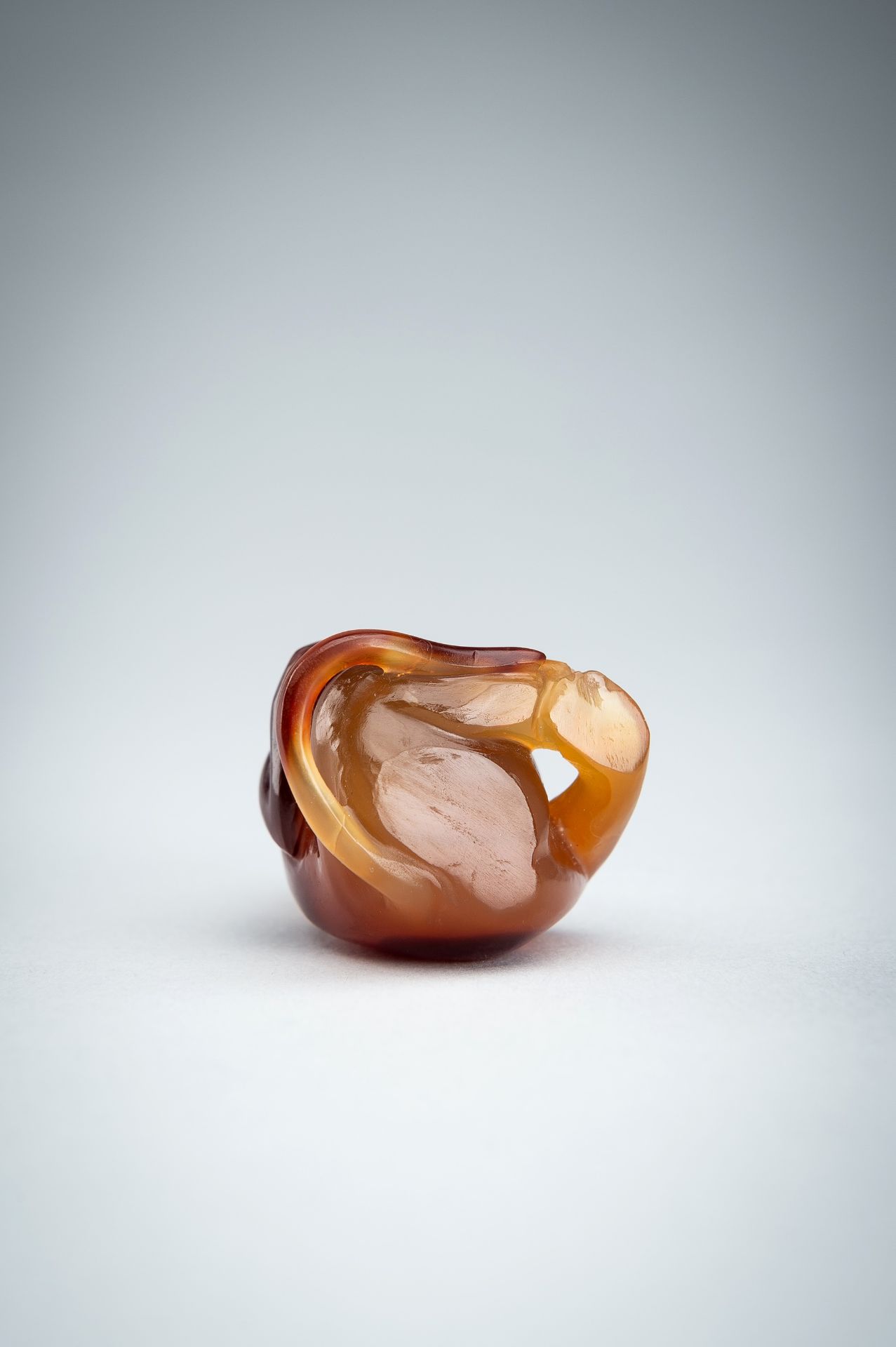 AN AGATE CARVING OF A MONKEY WITH PEACH, c. 1920s - Image 13 of 13
