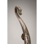 A SILVER-INLAID BRONZE ARCHAISTIC 'DRAGON' BELT HOOK, 17TH CENTURY