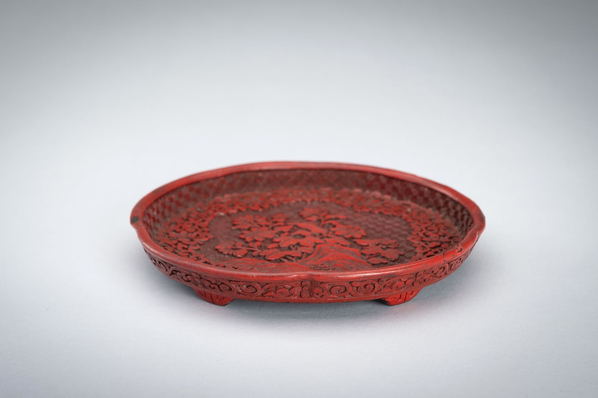 A CINNABAR LACQUER TRAY, 19TH CENTURY - Image 9 of 12