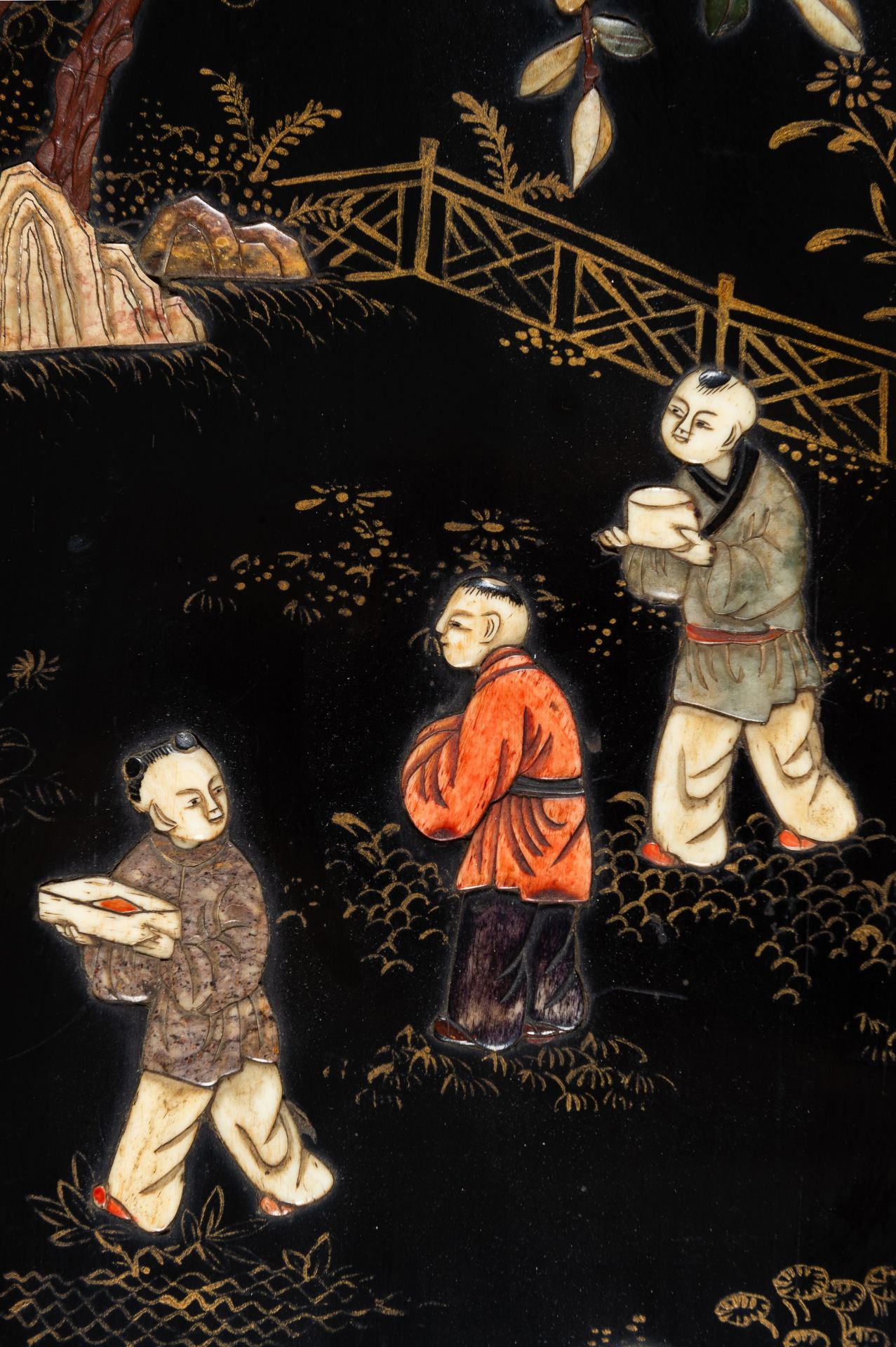 A PAIR OF INLAID LACQUERD WOOD PANELS, LATE QING - Image 11 of 16