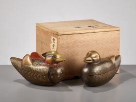 ZOHIKO: A PAIR OF GOLD-LACQUER KOGO (INCENSE BOX) AND COVER IN THE FORM MANDARIN DUCKS (OSHIDORI)