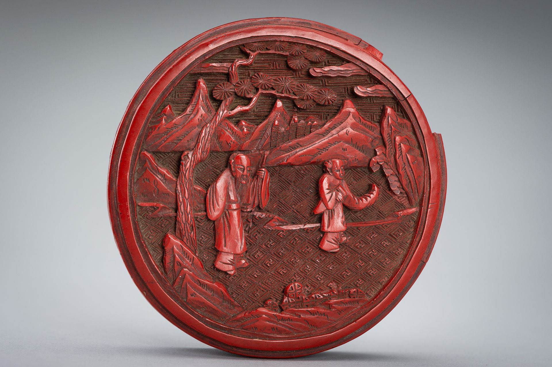 A CINNABAR LACQUER BOX COVER, 19TH CENTURY - Image 4 of 10